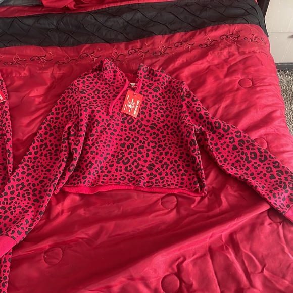 Ruby Red Leopard Hoodie & Jogger - Picture 2 of 5